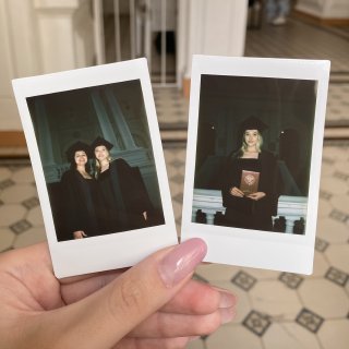 Кадры Instax с выпускного